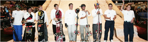 Pro - Tramp | Equipaggiamenti Acrobatici Professionali | Effetti Speciali | Spettacoli Sportivi Acrobatici